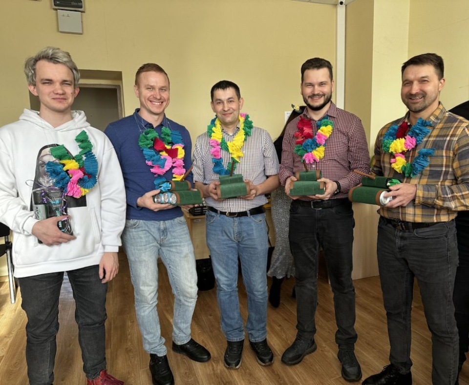 Поздравляем с праздником Днем защитника Отечества!